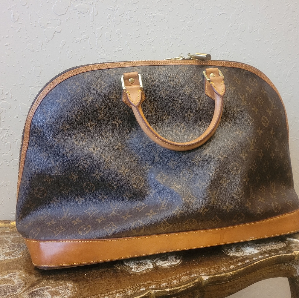 Louis Vuitton Canvas Alma Voyage MM